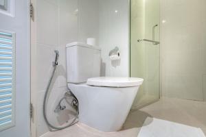 The Lago apartments 2bd