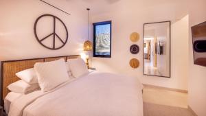 The Cove At Cerritos