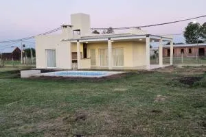 Casa en Gualeguaychú- con seña anticipada - Ceibas