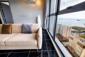 Urban Suites with Spectacular High Floor View #3BR #10