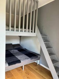 Cozy flat in the woods near sea