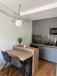 Cozy flat in the woods near sea