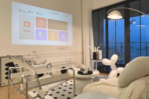 Dooga Ins-Dreamspace L37 Seaview Projector 1-6pax