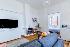 Attico nel cuore di Roma con box privato per auto