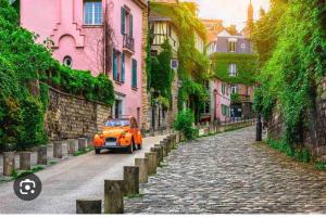 In the center of Montmartre