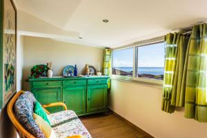 Golden Park Apartment with Terrace by Wonderful Italy