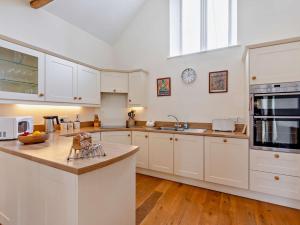 2 Bed in Dulverton THREB