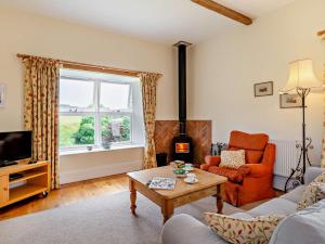 2 Bed in Dulverton THREB