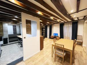 Urban Flat 43 - Charming Parisian Flat near Grands Boulevards