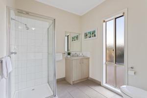 Families & Groups Friendly, Close to Airport