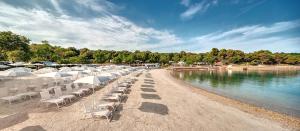 Istra Sunny Tent in Lanterna Premium Camping Resort 4*