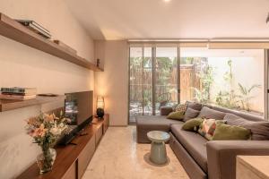 MONET - Free Beach Pass & Bikes & Private pool & 24hrs Security