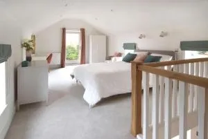 Beautiful barn conversion with easy access to York - Osgodby