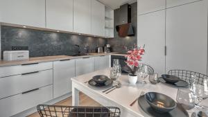 Hillside VIP Residence - domki przy wyciągu - by Royal Aparts