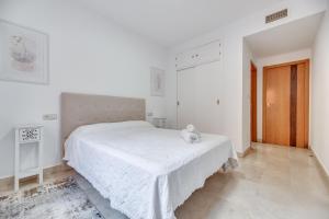 Cabopino, cerca de todo