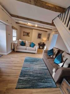 Riverbank Cottage, Dog Friendly. Swansea, Llanelli