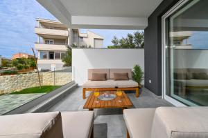 Imperial Apartment with Private Pool 