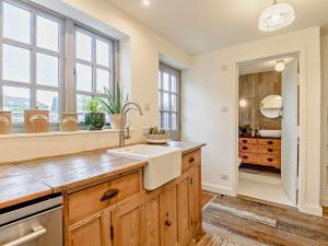 2 Bed in Hay-on-Wye 93221