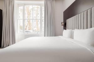Cosy Double room in Rove Hotel London Paddington