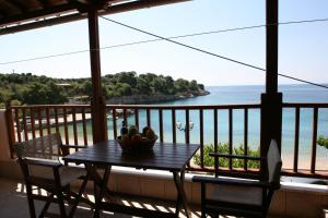 Aristotelis Studios Alonissos Greece