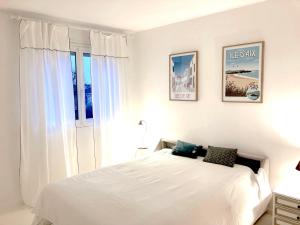 MAISON CENTRE VILLE AVEC JARDIN , TERRASSE, et GARAGE VELOS