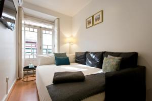 Home @ Porto Clérigos Apartment