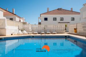#035 T2 Oura Village by Home Holidays