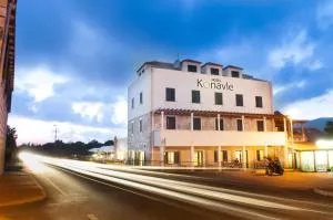 科纳维尔酒店 - 西利皮