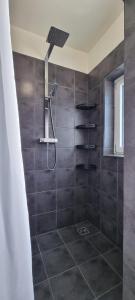 Dreibettzimmer "Blau" in zentraler Lage