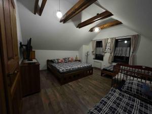 Chalupa pod hradom Branč