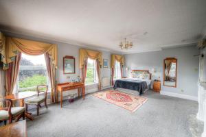 Heritage Double room in THE CENTRAL HOTEL SCARBOROUGH - Historic Hotels and Properties Ltd