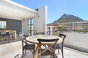 The Paragon 317 by HostAgents - Zoutrivier