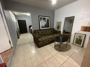 1BR Plus Basement, Near Beach and Restaurants