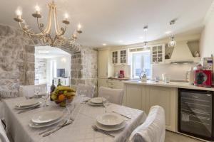 Luxury villa Libar near Split, heated pool