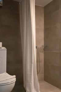 Renovated Kypseli Apartment