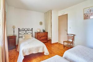 Appartements Mas du Versadou, dans un espace naturel protege, piscine couverte chauffee toute l'annee, Spa et salle de jeux : photos des chambres