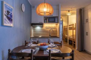 Appartements Le Bastan - Appt pour 4 avec Jardin : photos des chambres