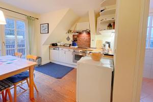 Blau-Weiss Goethestrasse 1 Ferienwohnung 4