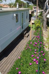 Mobil-home sur terrain privé bord de mer, parking privé