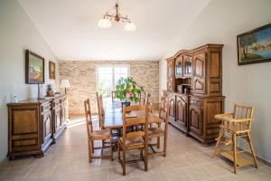 Maisons de vacances Gite pour 8 personnes : photos des chambres