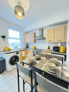 Cosy home in Barnsley centre - Notton