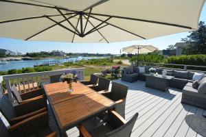 Sunset Beach House with 30ft Boat Dock in Shinnecock Southampton NY
