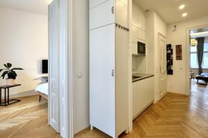 Green Prater City Apartment