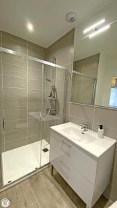 Maisons de vacances Breakislebed 3 Maisons CHU LIMOGES : photos des chambres