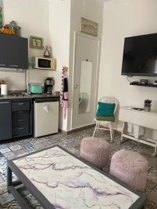 Departamento Ocre con gran jardín