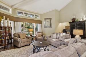 2311 Courtside Villas