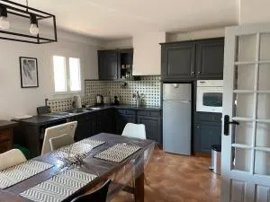 Grande maison familiale proche des plages - Claira