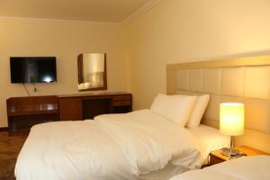 Silk Road Hotel