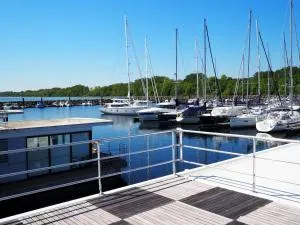 Ostsee Hausboot Boltenhagen - WELL Hausboote LP4 - Tarnewitz