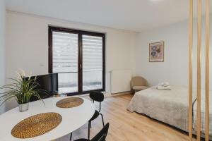 Urban Chic - Great Location-Cozy Studio with Balcony - Towarowa